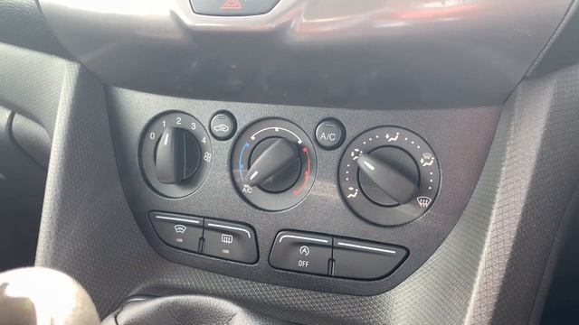 Ford Grand Tourneo Connect 1.5 TDCI Zetec (s/s) 5 Door | Blackpool Automart смотреть онлайн