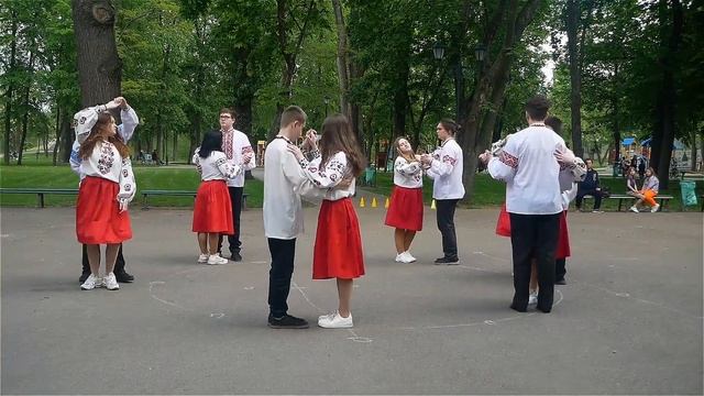 Вальс. Випускний 9-х класів. м. Харків. ХЗОШ №54 смотреть онлайн