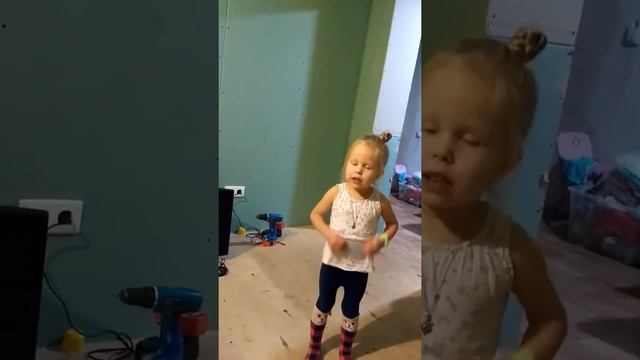 Тютчев,,Есть в осени первоначальной..." Стихи читают дети. смотреть онлайн