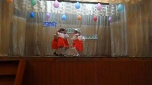 Танец на 8 марта "Ой,мама, я влюбилась!"