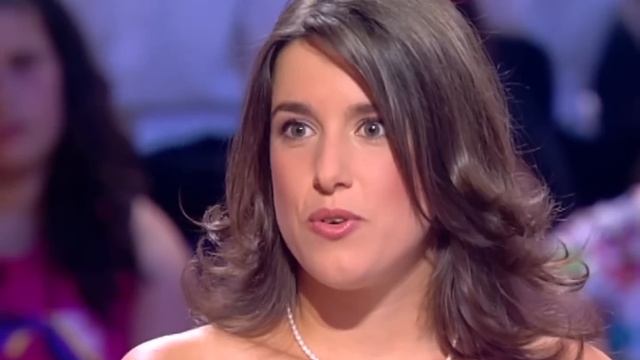 Il est super amoureux, mais elle ne le sait pas смотреть онлайн