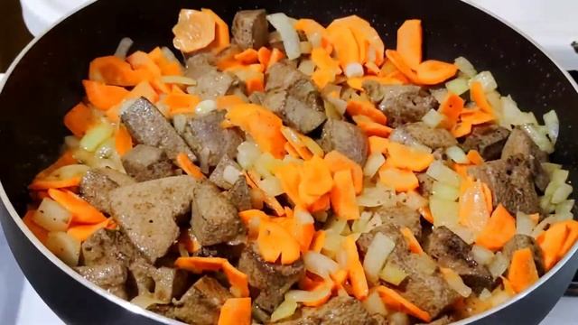 тушёная картошка с печенью свиной/очень вкусное блюдо получается / вы удевитесь как это вкусно ! смотреть онлайн