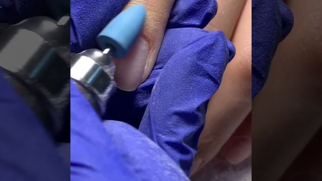 Укрепление акриловой пудрой. Выравнивание ногтей. Комби маникюр. Kodi 69 смотреть онлайн