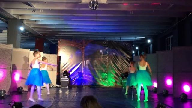 Танец "Тихая ночь" смотреть онлайн