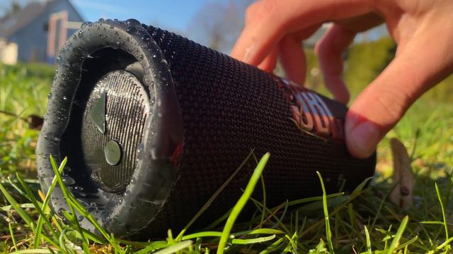 Jbl Flip 6 - Bass Test - Water (4K-60FPS) 100% Vol. 🔥 смотреть онлайн
