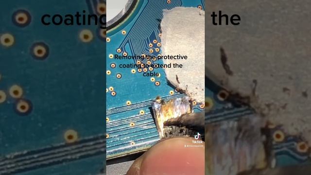 Flex Gate Repair On A MacBook Pro 2016-2017