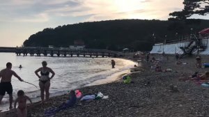 Голубая бухта, п. Бжид, Галечный пляж дома отдыха Туапсе, июнь 2019г.