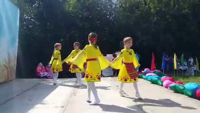 Детский коллектив на фестивале "Народные истоки" 5.08.2018#таванен смотреть онлайн