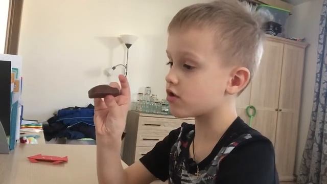 Дегустация конфет, оцениваю что вкуснее смотреть онлайн