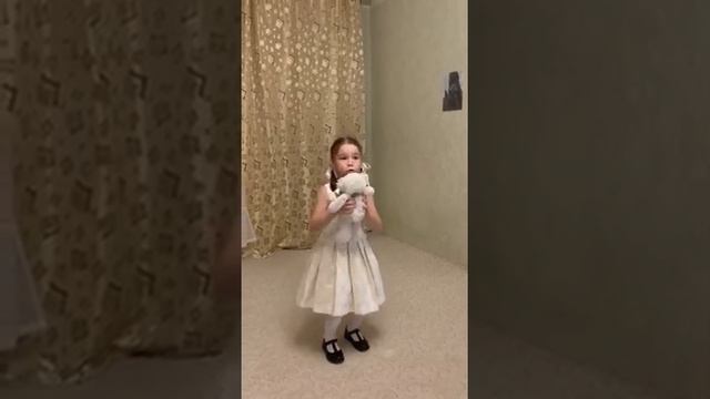 Дорога добра (песенка из к-фа Маленький Мук) смотреть онлайн