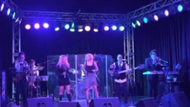 Ain’t No Stopping Us Now ~ 🎤 Fernando Ibe #KliqueShowBand #Gignights #lasvegasband смотреть онлайн