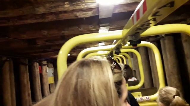 вагончин в соляной шахте краков смотреть онлайн