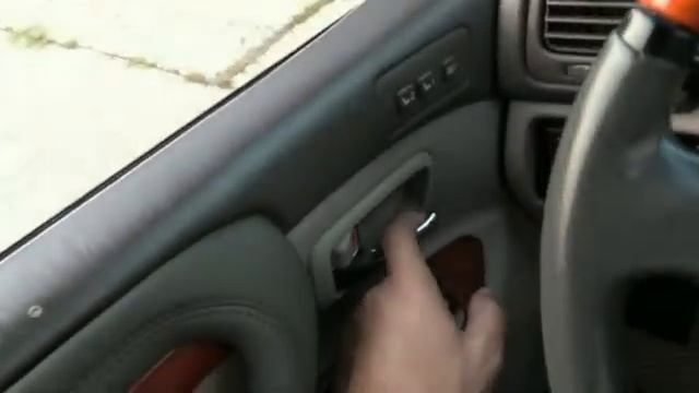 Toyota Land Cruiser 100,обзор смотреть онлайн