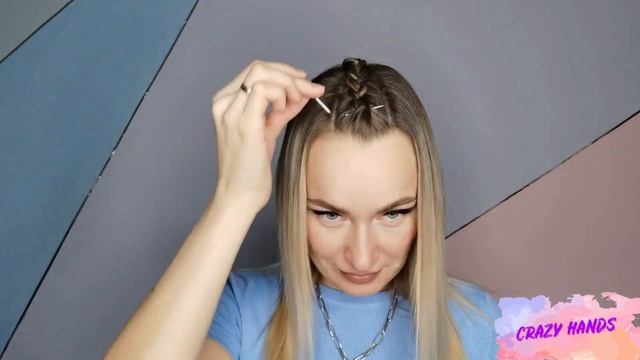 Видео. Очень стильная прическа с плетением смотреть онлайн
