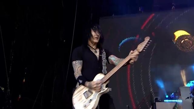 Guns N Roses: Sweet Child O' Mine in Dublin смотреть онлайн
