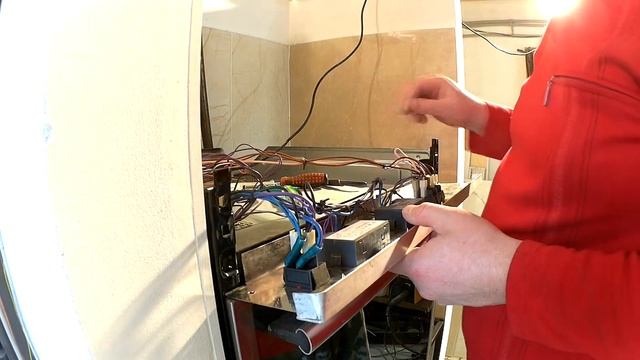 Интересное Видео Мастера Собравшего Агрегат 41 Уровня, Чтобы Делать Деньги/ Универсальная коптильня смотреть онлайн