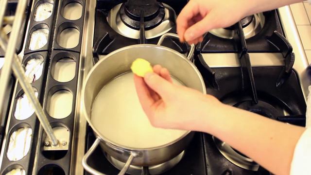 Koeksister recipe. How to bake koeksisters смотреть онлайн