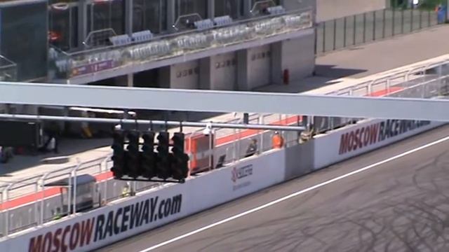 Мировая серия Рено на Moscow Raceway 2014 - старт воскресной гонки смотреть онлайн