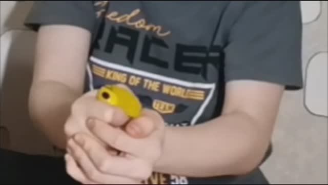 Плюющий желток. Олег трэвал мото смотреть онлайн