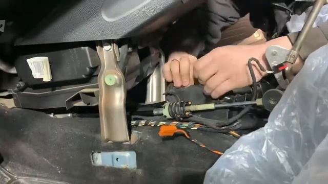 Замена робота на МКПП в "Авто-Life" смотреть онлайн