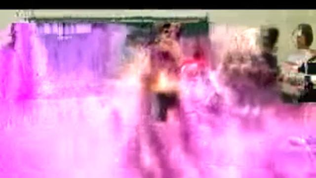 Здесь дефекты в звуке - см. другой вариант здесь - https://youtu.be/lTcZ_nhIf5E смотреть онлайн