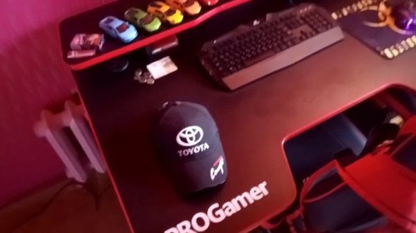Геймерский стол PRO Gamer ( Обзор рабочего места)