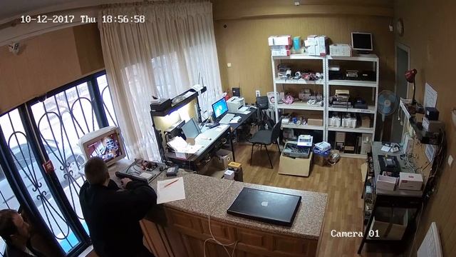 Hikvision DS-2CD2442FWD-IW (2.8мм) смотреть онлайн