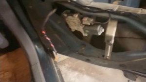 Как я снимал дверную ручку Chrysler 300c