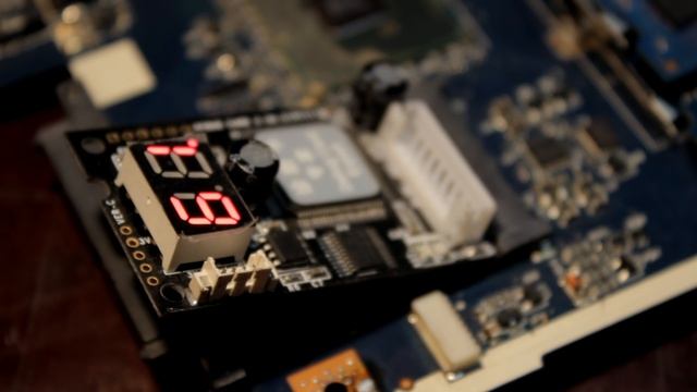 #2 Ноутбук, который очень хочет жить: Ремонт платы смотреть онлайн