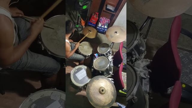 VST Drum Cover смотреть онлайн