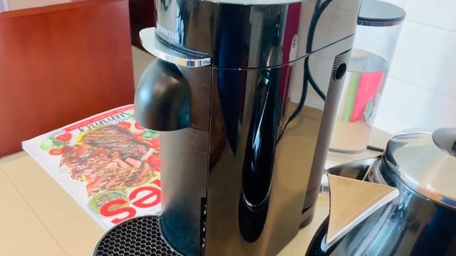 Жизнь в Австралии/Получили посылку/Обзор на кофемашину Nespresso-Delonghi VERTUOPLUS смотреть онлайн