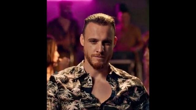 Керем Бюрсин и Ханде Эрчел снова встречаются в новом проекте! Это будет иметь огромное влияние! смотреть онлайн