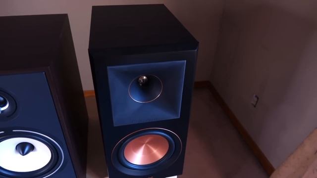 Three HIGH VALUE speakers! Klipsch RP600M vs Triangle BRO3 vs ELAC Debut Reference | A Comparison! смотреть онлайн