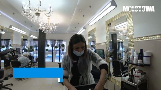 ЛОВЛЮ ХАЙП В САЛОНЕ КРАСОТЫ / АДМИНИСТРАТОР ПОСЛАЛА МЕНЯ / Треш-обзор салона красоты смотреть онлайн