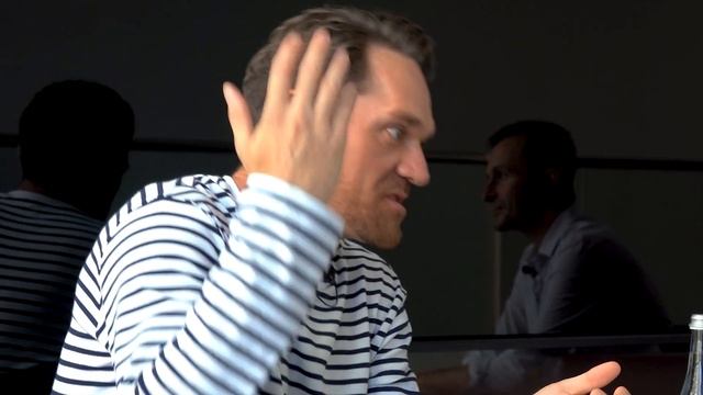 Обзор ЖК HEADLINER