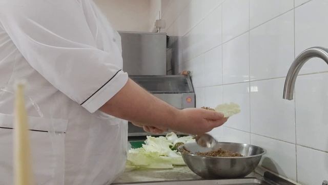 ГОЛУБЦЫ. Целая гора за 10 минут. #2023 #голубцы #голубцырецепт #кулинария #пекарня #еда #крым смотреть онлайн