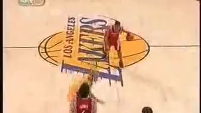 Derek Fisher Hits Luis Scola BOOM смотреть онлайн