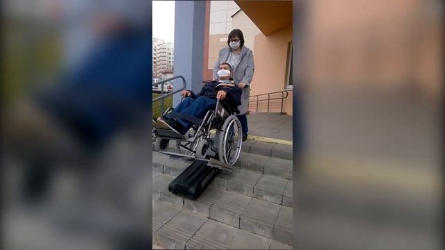 В ТЦСОН Ошмянского района появился лестничный гусеничный подъемник для инвалидов смотреть онлайн