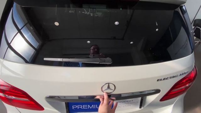 Mercedes Classe B 250 e Electric Drive business смотреть онлайн