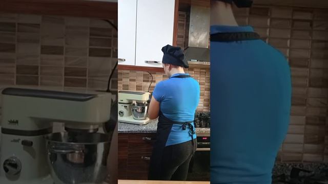 КАК УКРАСИТЬ КЕКСЫ НАСАДКАМИ ТЮЛЬПАН | РЕЦЕПТ КРЕМА смотреть онлайн