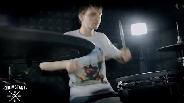 Смирнов Илья - The Prodigy - The day is my enemy (Drum cover) смотреть онлайн