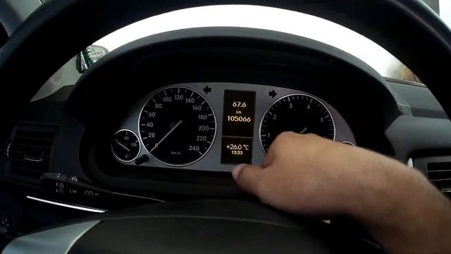 Mercedes Classe B: Reset do aviso de manutenção/revisão (ASSYST) PASSO A PASSO смотреть онлайн