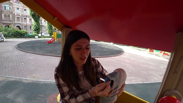 VLOG: Сравниваем adidas Swift Run и NMD R2! Чипую сарай. Розыгрыш NMD смотреть онлайн