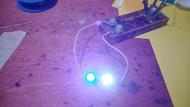 СУПЕРБАТАРЕЯ САДОВОДА! ИЗ САМЫХ ДОСТУПНЫХ ВЕЩЕСТВ смотреть онлайн