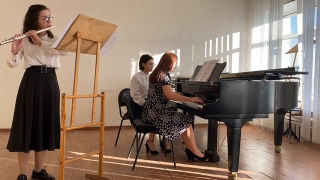 О. Тактакишвили Соната для флейты и фортепиано, I часть смотреть онлайн