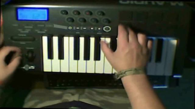 scratch test with an M-Audio Axiom 25 смотреть онлайн