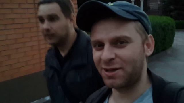 МЫ НЕ ЗАВИДУЕМ а РАДУЕМСЯ )))