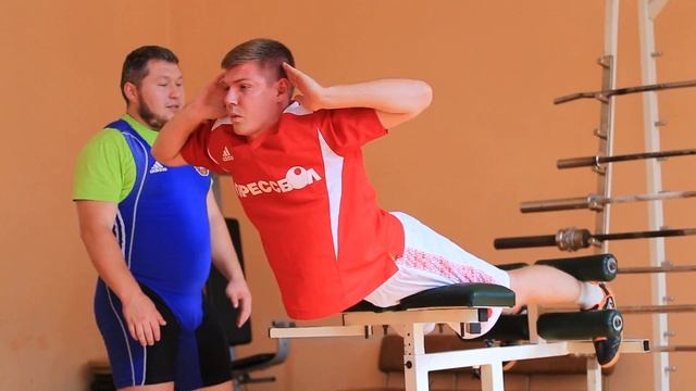 Андрей Арямнов проводит мастер-класс для Pressball.by