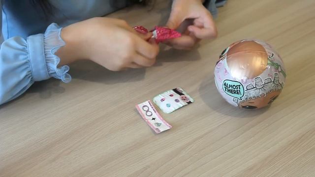 ЗАКОНЧИЛСЯ РОЗЫГРЫШ ЛОЛ ОРИГИНАЛА НА ДЕНЬ РОЖДЕНИЯ КАНАЛА!!!КАНАЛУ 1 ГОД.КУКЛЫ ЛОЛ ОРИГИНАЛ.ШАР ЛОЛ смотреть онлайн