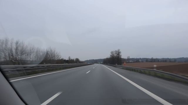 Renault Twingo ZE Electric - Ran out of battery on the Autobahn (at 10%, 13km Range) смотреть онлайн